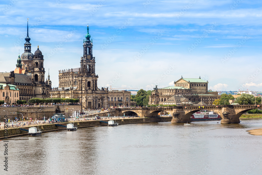 Obraz premium Panoramic view of Dresden