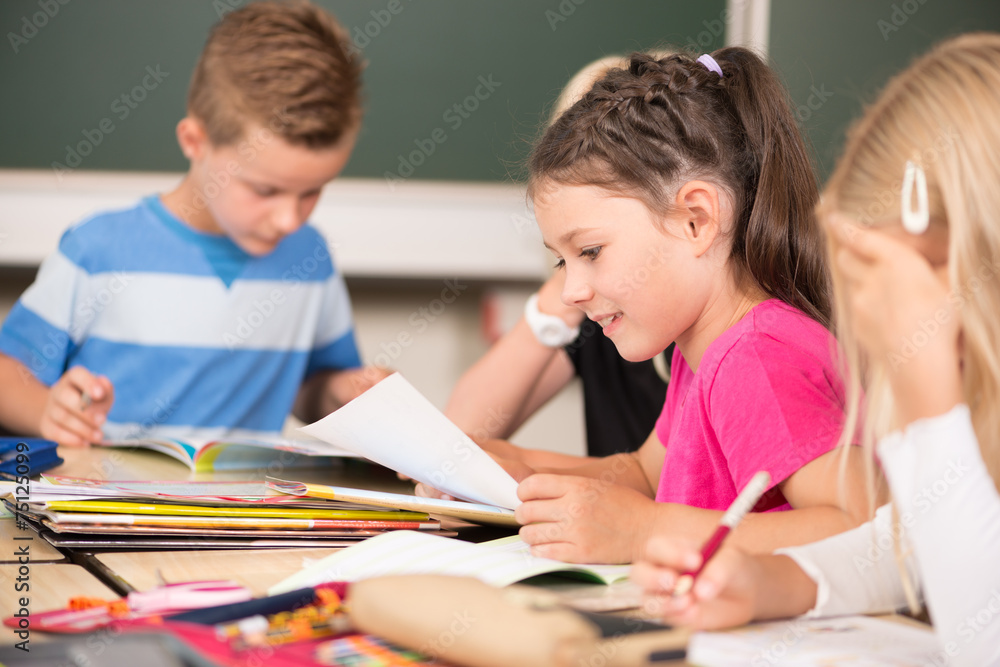 Kinder in der Grundschule