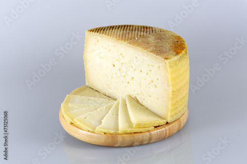 Queso Manchego photo