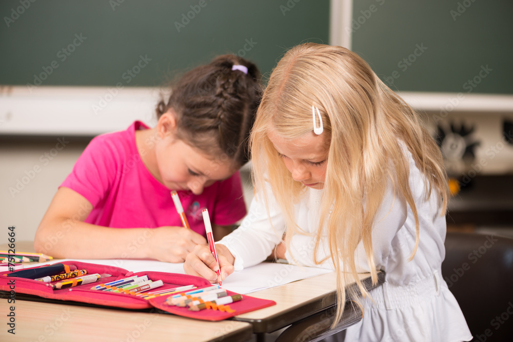 Kinder in der Grundschule Kinder in der Grundschule