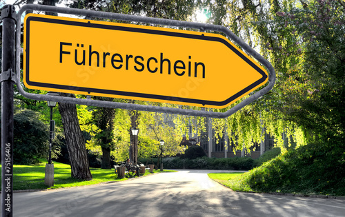 Strassenschild 25 - Führerschein
