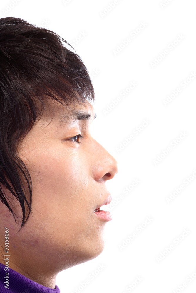 20대 청년 얼굴 클로즈 업 20대 청년 얼굴 클로즈 업
