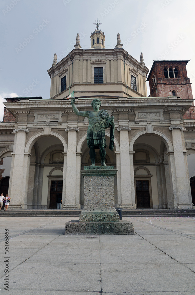 Obraz premium Milano - Chiesa di San Lorenzo - Parco delle Basiliche