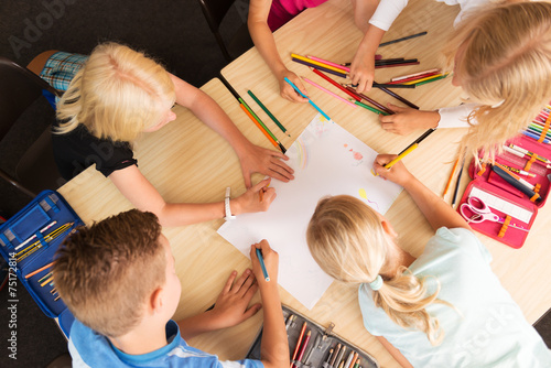 Canvastavla Kinder in der Grundschule