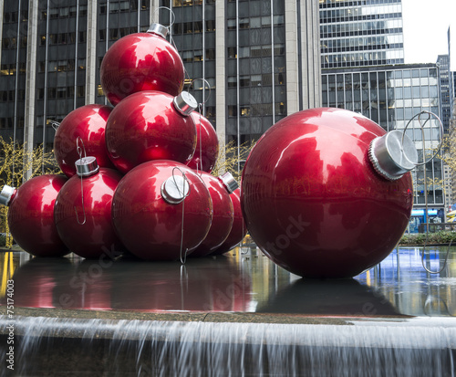 Canvas Print Giant Christmas Ornaments