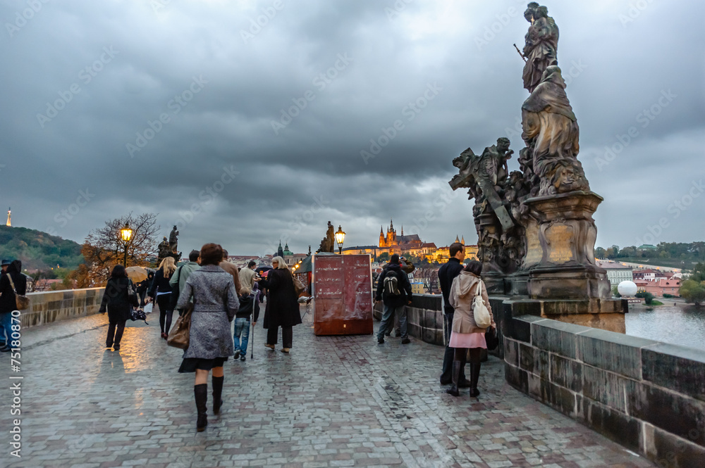 Deszczowa Praga - obrazy, fototapety, plakaty 
