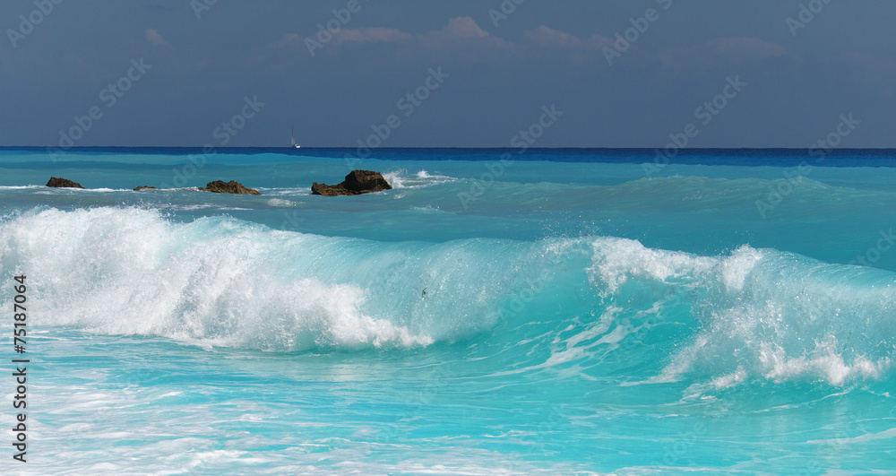Naklejka premium Blue Ocean Wave
