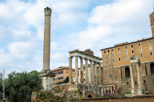 Colonna di Foca e Tempio di Saturno a Roma