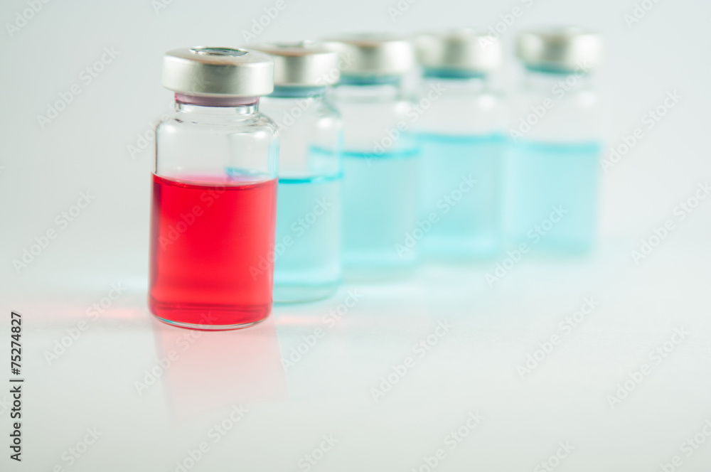 Red liquid in injection vials Red liquid in injection vials
