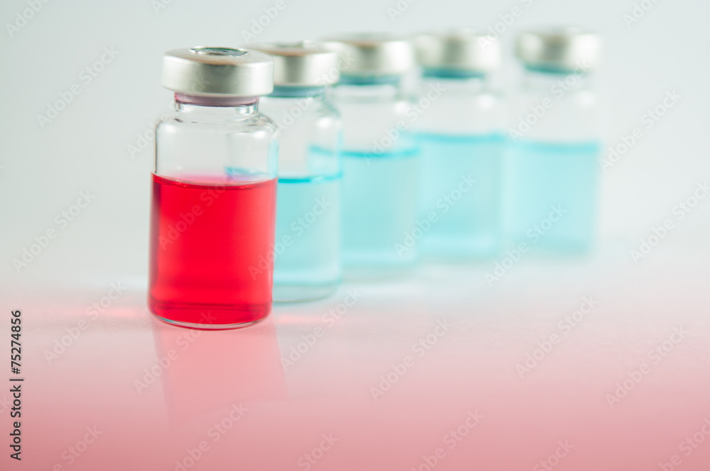 Red liquid in injection vials Red liquid in injection vials