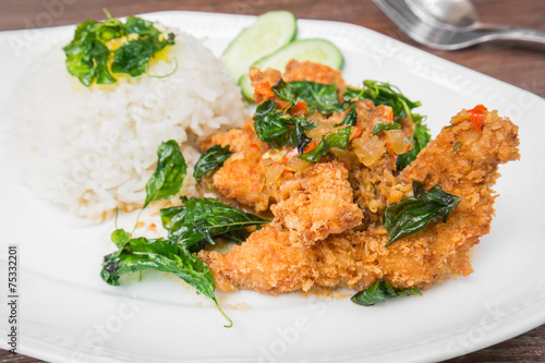 Basil fried rice with crispy chicken (Pad kra prao kai krob), Th