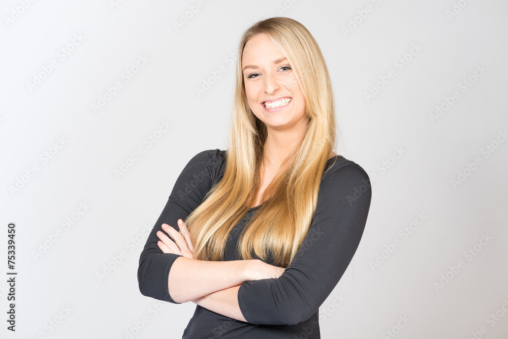 Portrait einer jungen Frau als Freisteller Portrait einer jungen Frau als Freisteller
