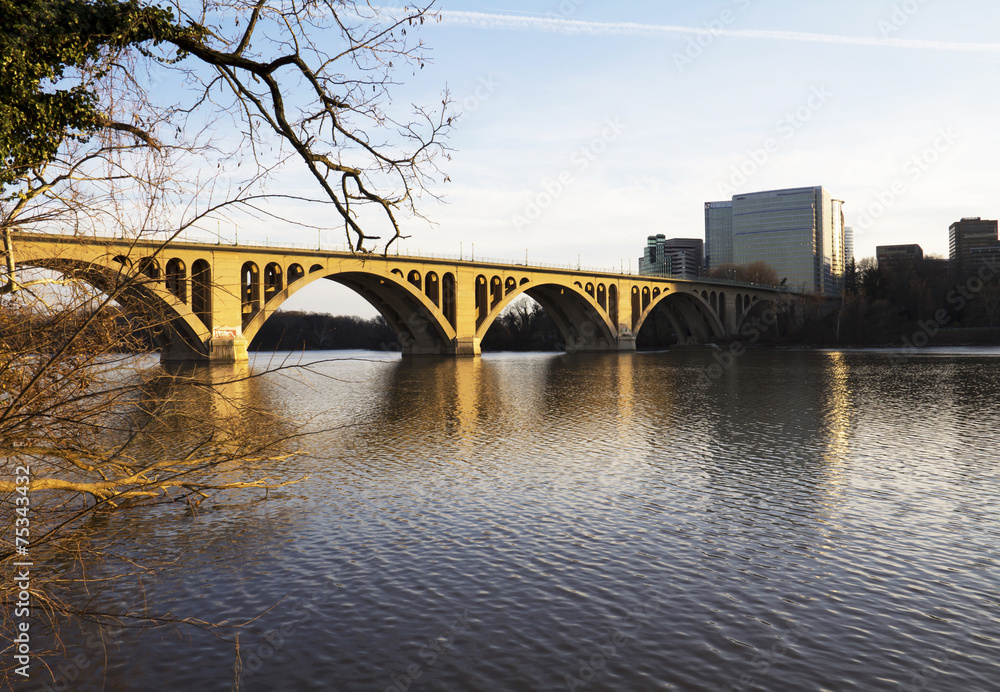 Fototapeta premium Georgetown Bridge, Washington DC over the Potomac River