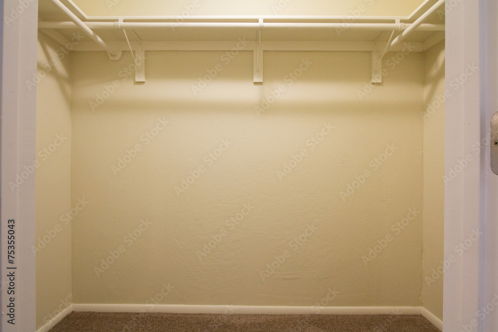 Fototapeta premium Empty Closet