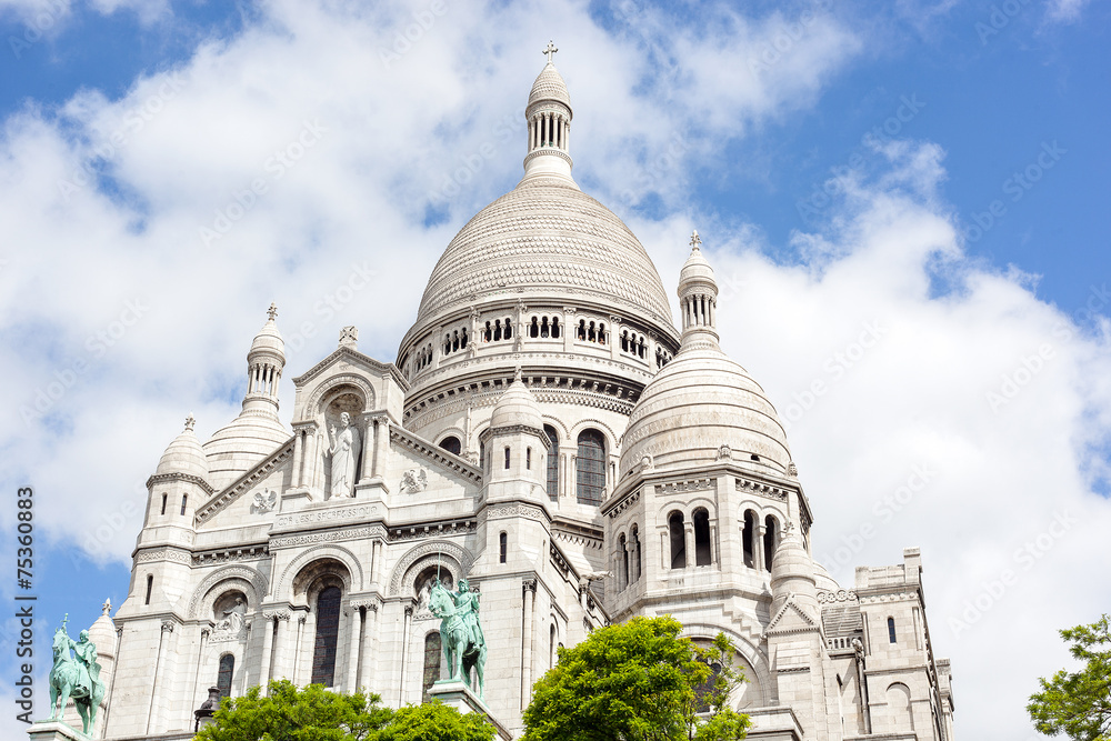 Paris. Basilica domes Sakre-Ker