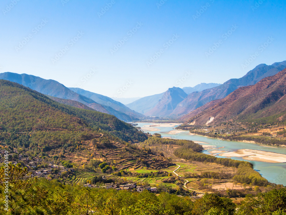 first curve yangtze river