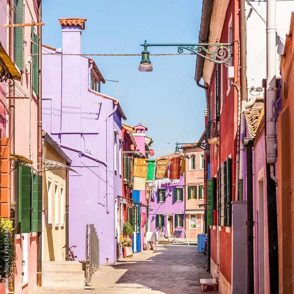 Fototapeta premium Rue à Burano, Venise