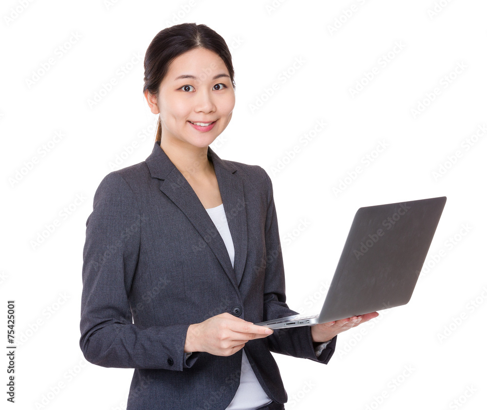 Businesswoman use of laptop