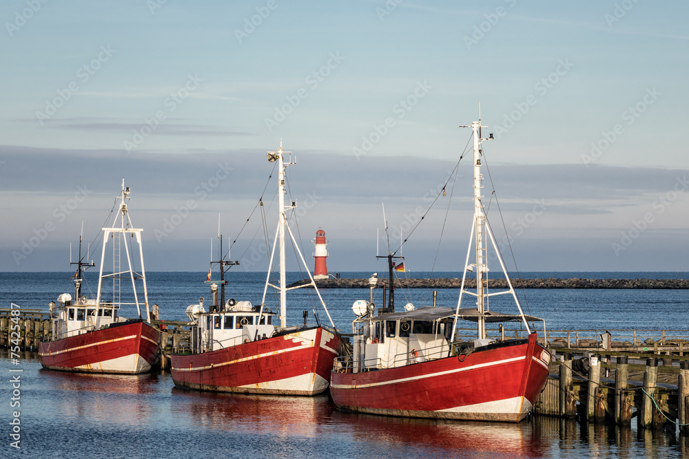 Fototapeta premium Fischerboote in Warnemünde