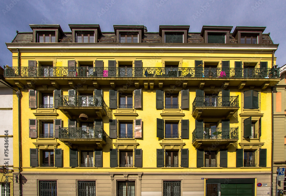 Apartment building in Lausanne