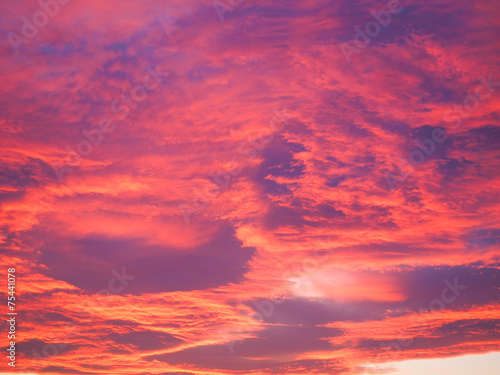 Fototapeta Naklejka Na Ścianę i Meble -  Red sky at sundown