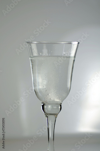 Brausetablette auflösen