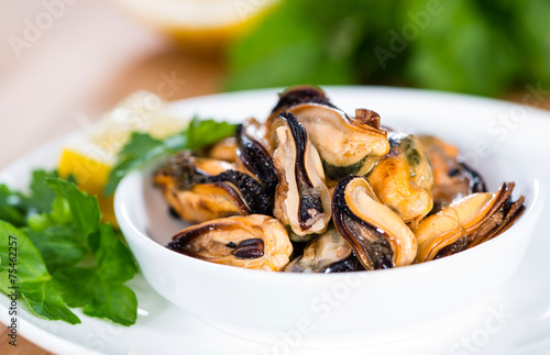 Tasty Mussels (close-up shot) © HandmadePictures