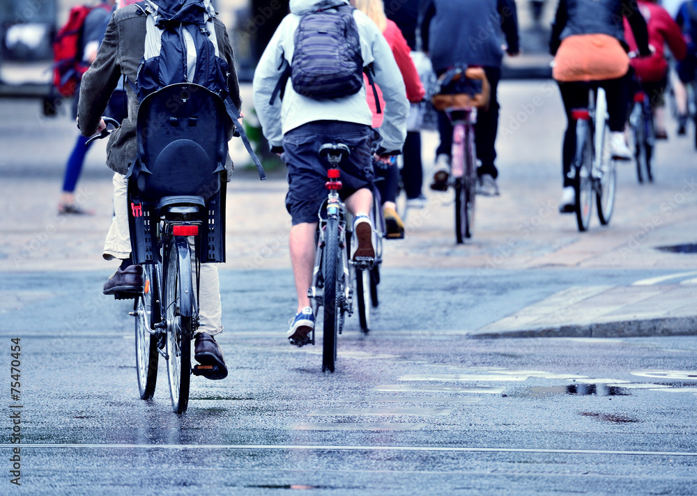 Fototapeta premium Bike crowd on their way home