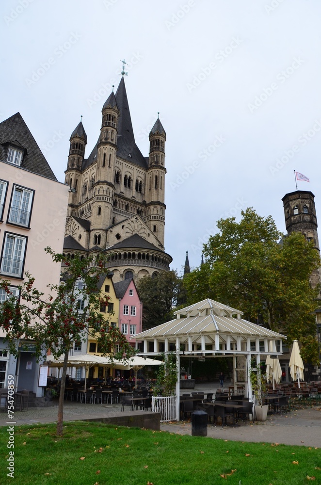 Eglise St Martin, Stapelhaus, marché aux poissons de Cologne