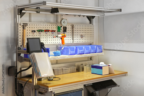 Quadro em tela Technician workbench desk