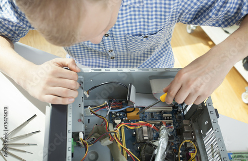 Repairing computer