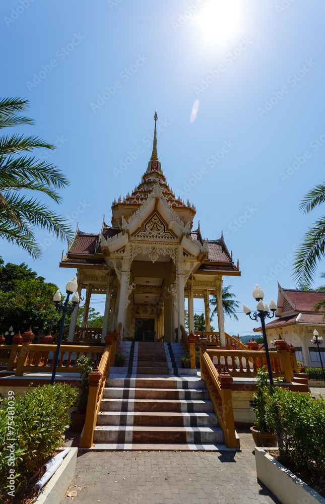 Naklejka premium excursion to the temple Wat Chalong