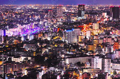 東京の目黒区の住宅街の夜景