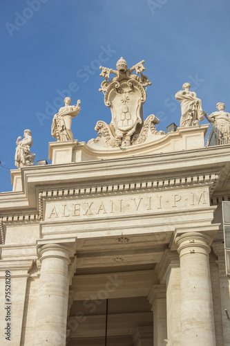 Porta di Papa Alessandro VII piazza San Pietro a Roma