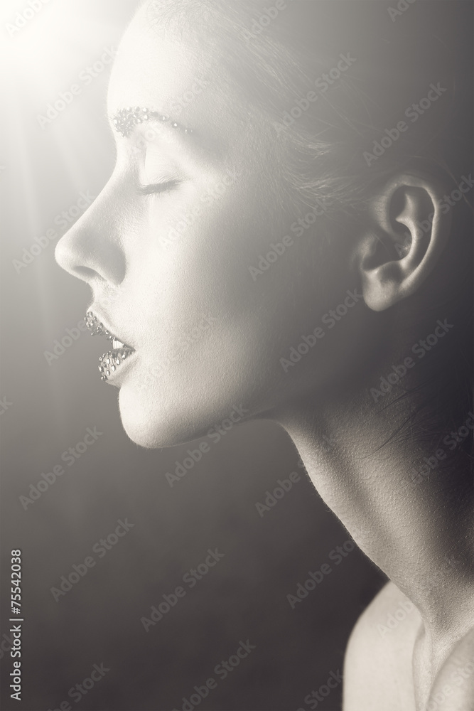 Black and white glamour woman portrait. light on clean face