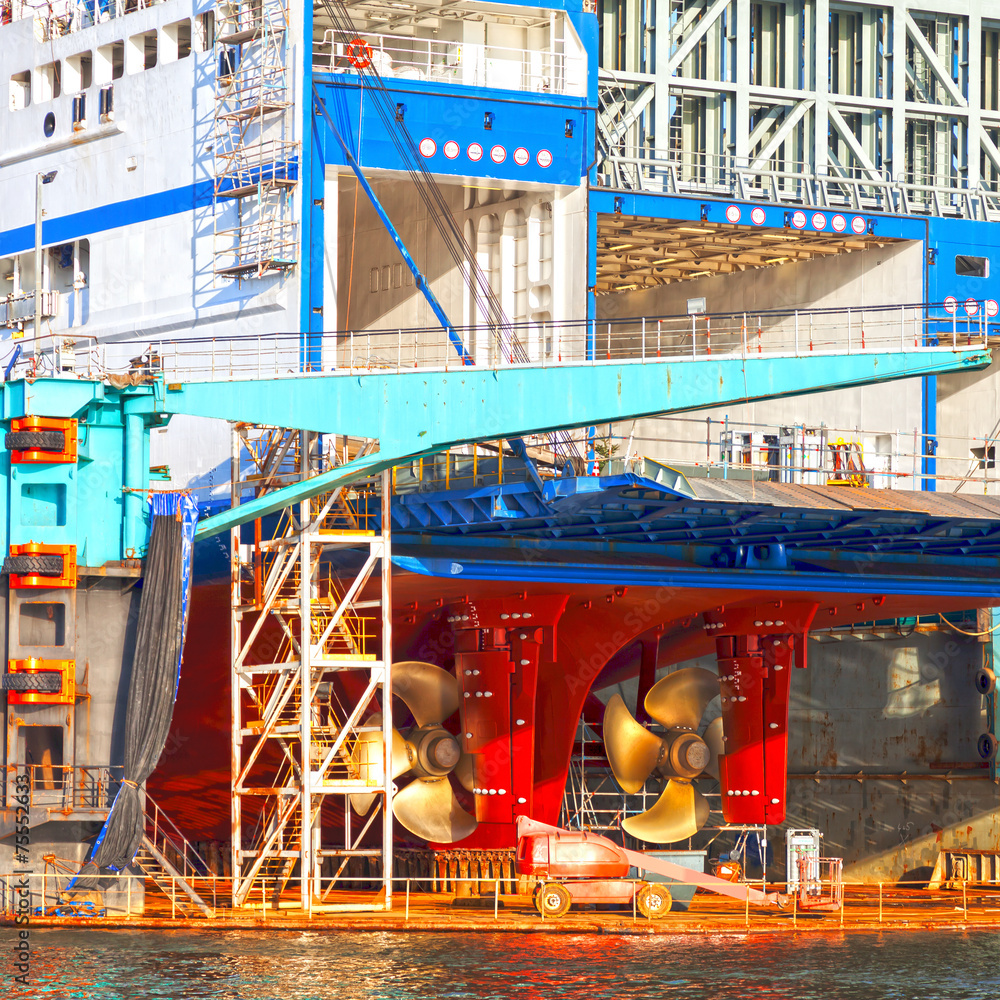 in der Werft StockFoto Adobe Stock