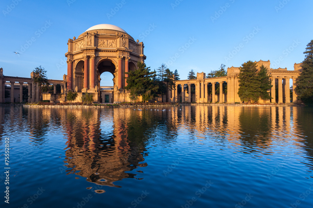 Palace of Fine Arts in San Francisco Palace of Fine Arts in San Francisco