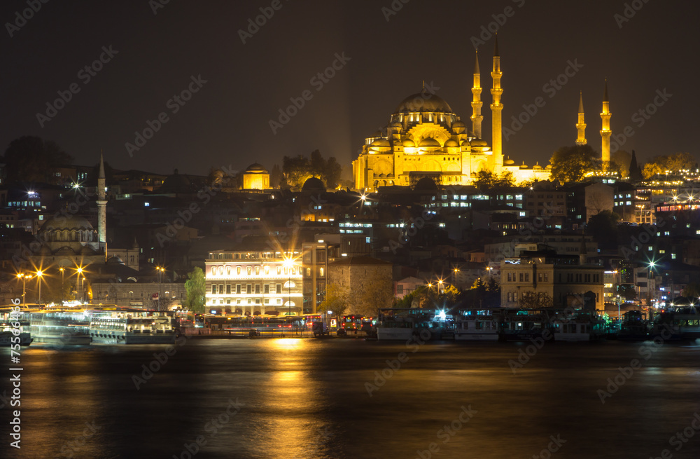 Fototapeta premium Suleymaniye Mosque night view