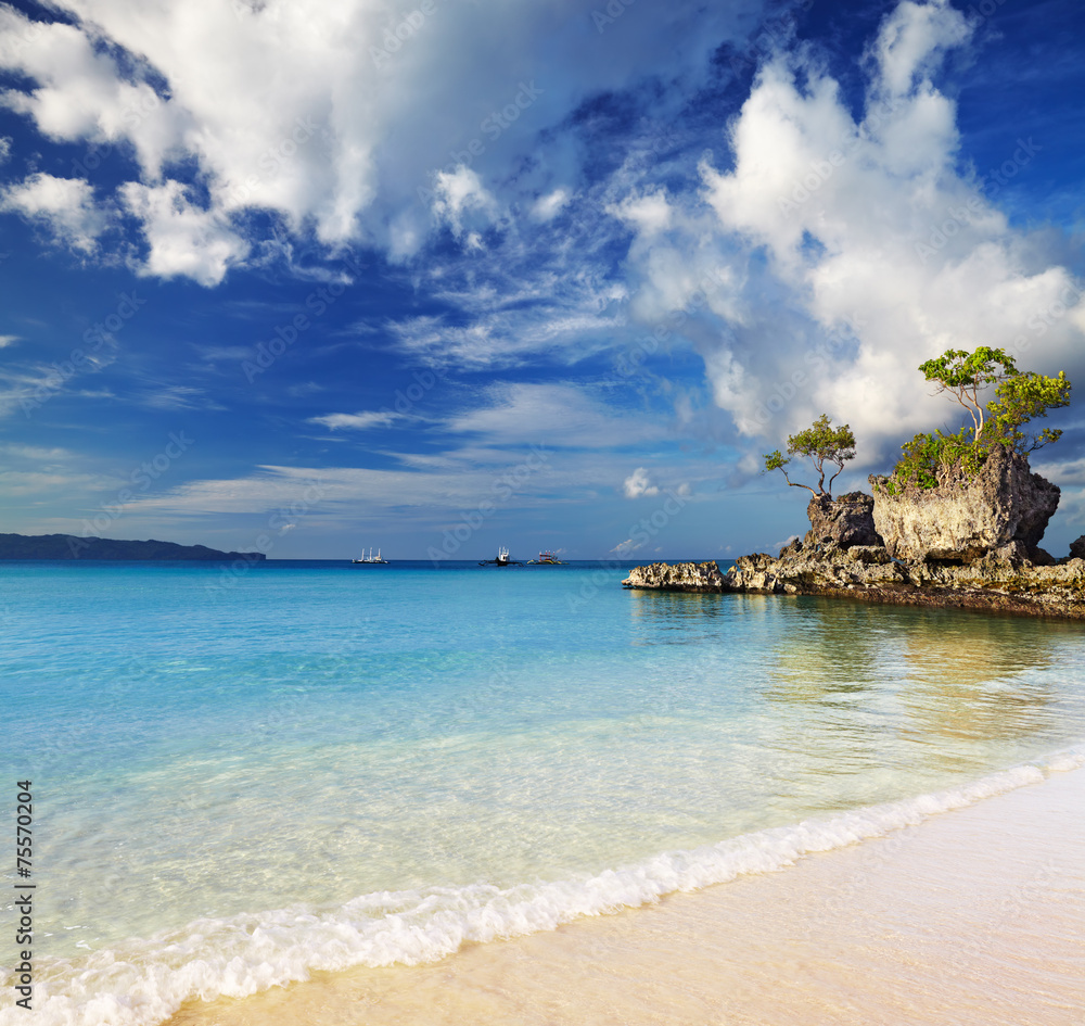 Fototapeta premium Tropical beach, Boracay, Philippines