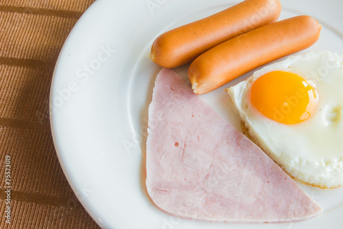 Breakfast style sausage and egg with ham