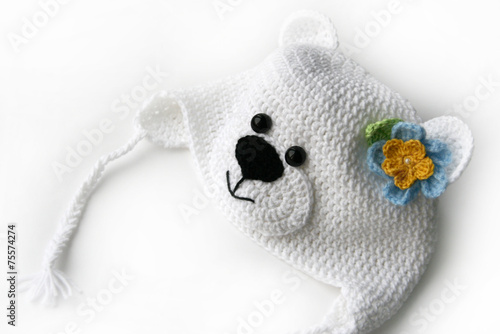white knitting owl hat