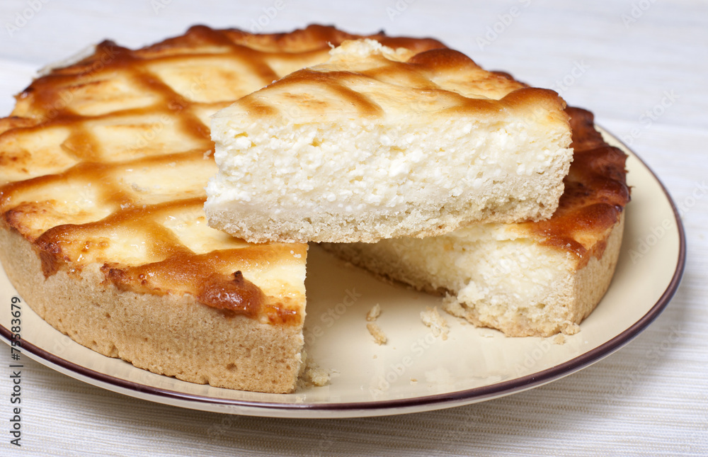 Cheesecake with cream cheese.