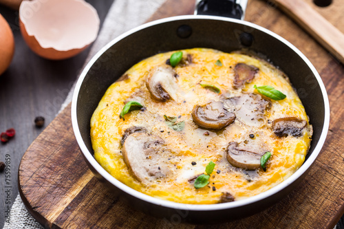 Omelette with mushrooms