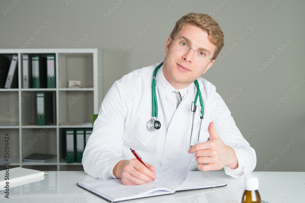 doctor make a notice doctor make a notice