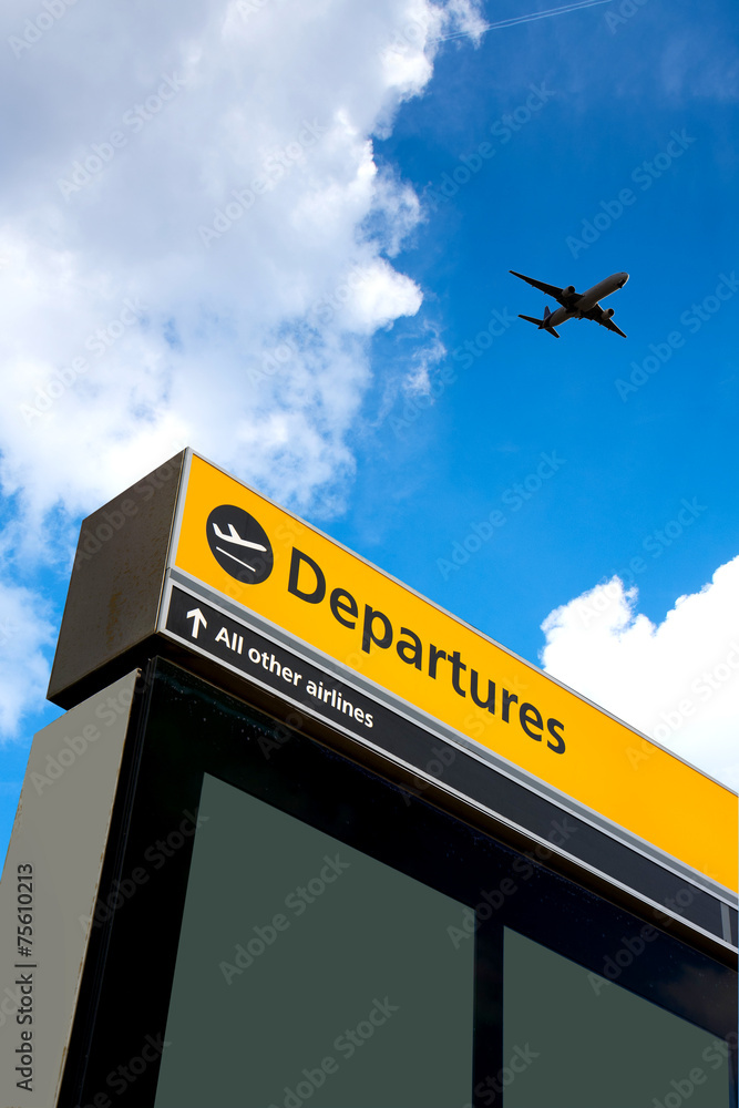 Obraz premium Airport Departure and Arrival sign at Heathrow, London