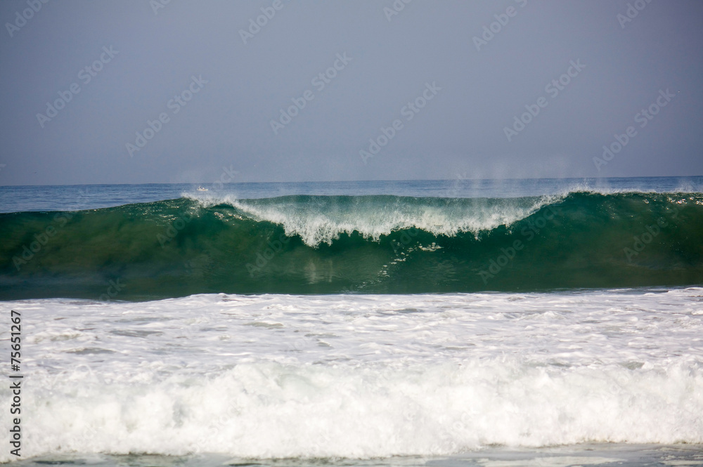 Wave breaking at Zicatela Mexican Pipeline Puerto Escondido Mexi Wave breaking at Zicatela Mexican Pipeline Puerto Escondido Mexi