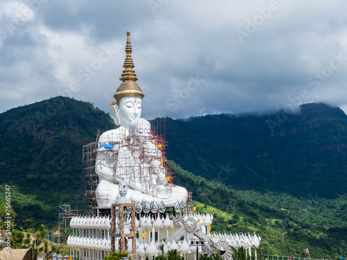 Wat Phra Dhat Phasornkaew at Phu tup berk photo