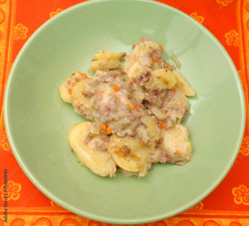 Kartoffelauflauf mit Hackfleisch Kartoffelauflauf mit Hackfleisch