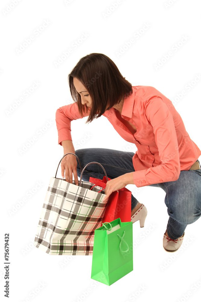 attraktive Frau mit vielen Einkaufstüten