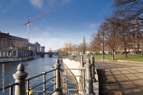 Canvas Print Uferpromenade an der Museumsinsel